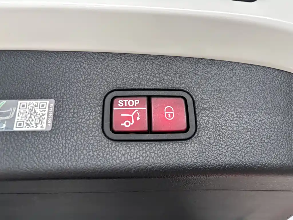 Mercedes-Benz GLC 2023 Facelift GLC 300 L 4MATIC Dynamic 5-Seater