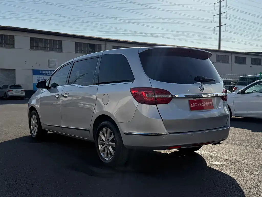 Buick GL8 2017 25S Luxury China V
