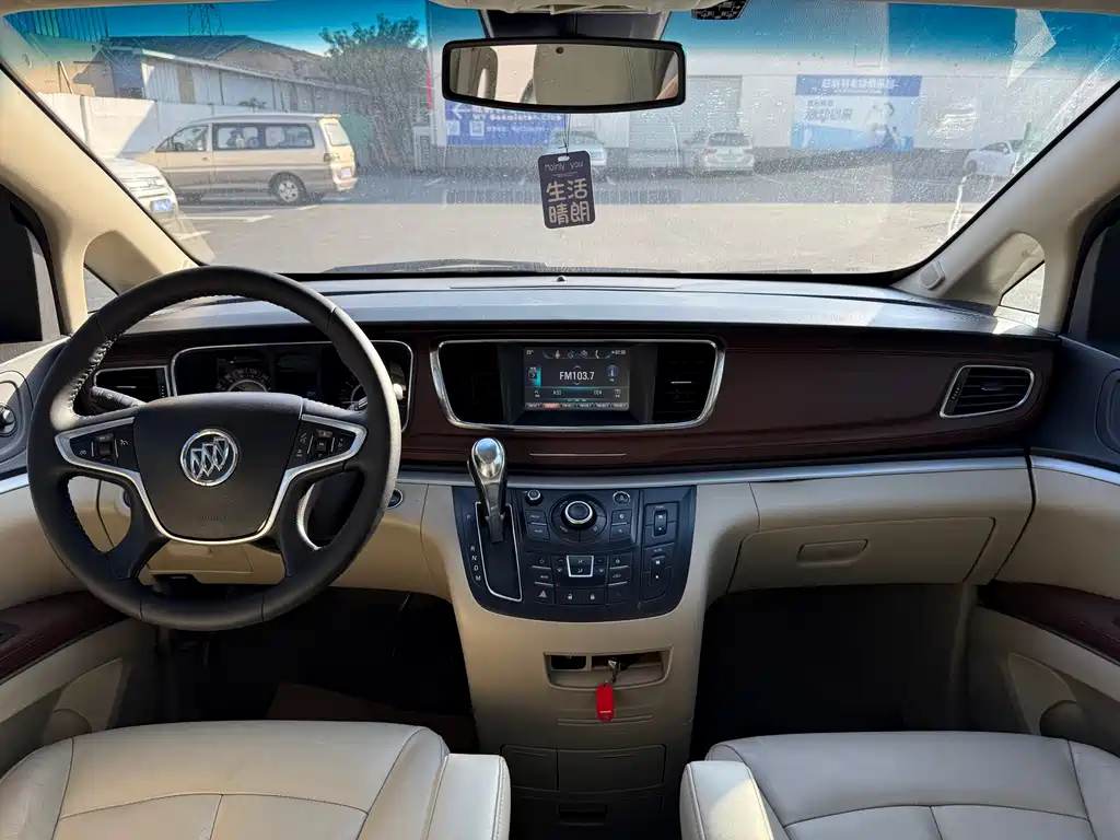 Buick GL8 2017 25S Luxury China V