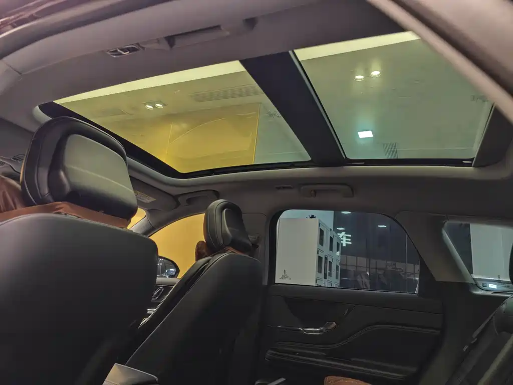 Lincoln Corsair 2021 2.0T FWD Prestige Edition
