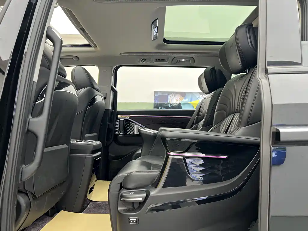 GAC Trumpchi M8 2024 Master Series 400T Premium Edition