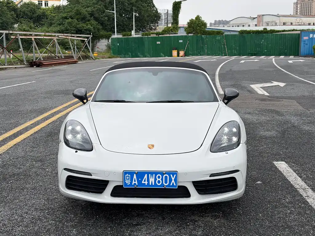 Porsche 718 Boxster T 2.0T