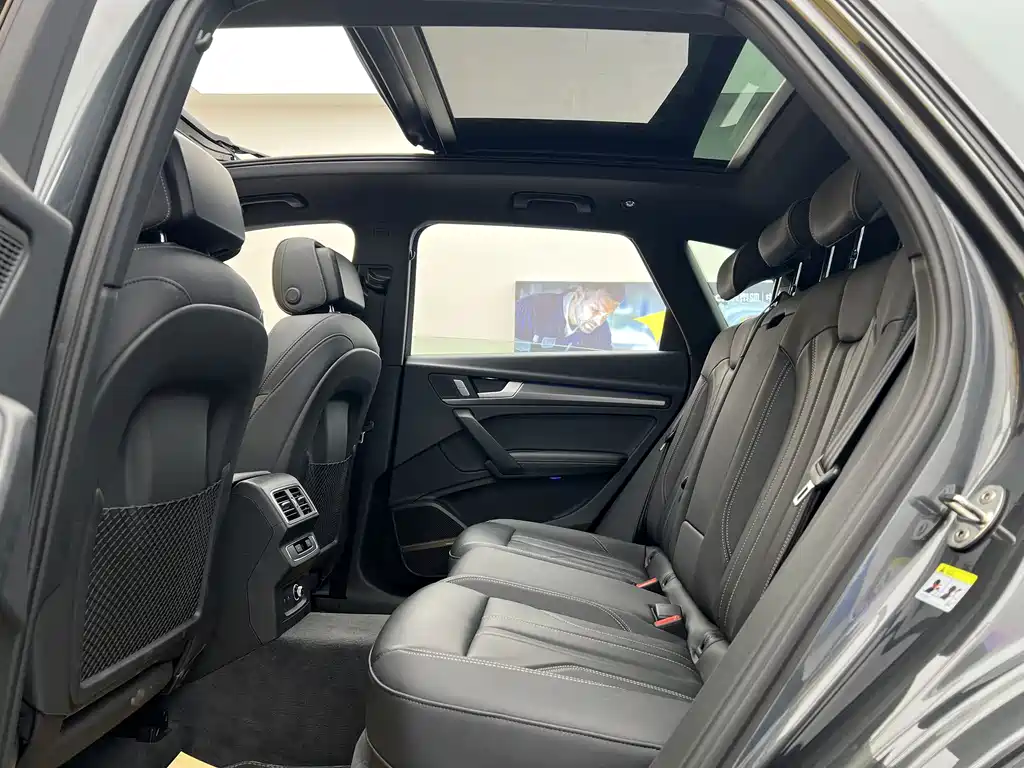 Audi Q5L 2024 45 TFSI Luxury Dynamic