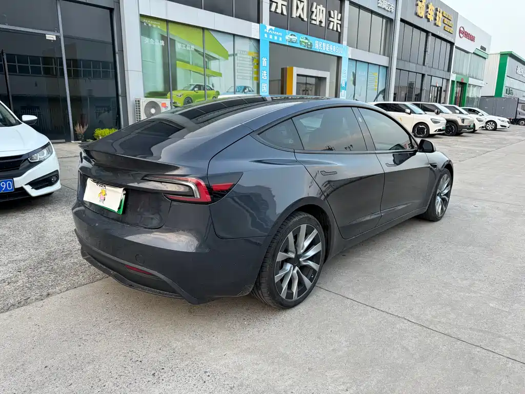 Model 3 2023 RWD
