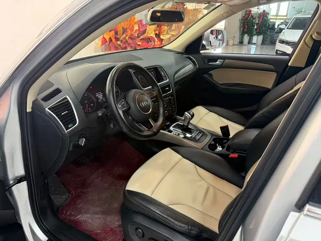 Audi Q5 2017 40 TFSI Progressive