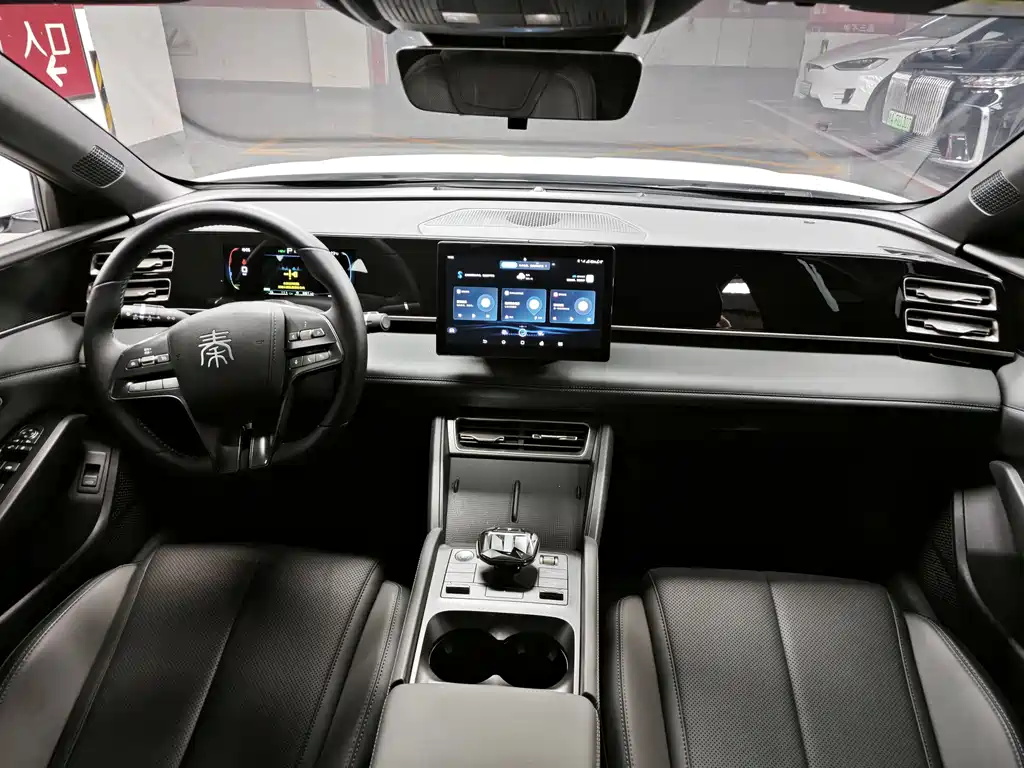 Qin L 2024 DM-i 80KM Leading Edition