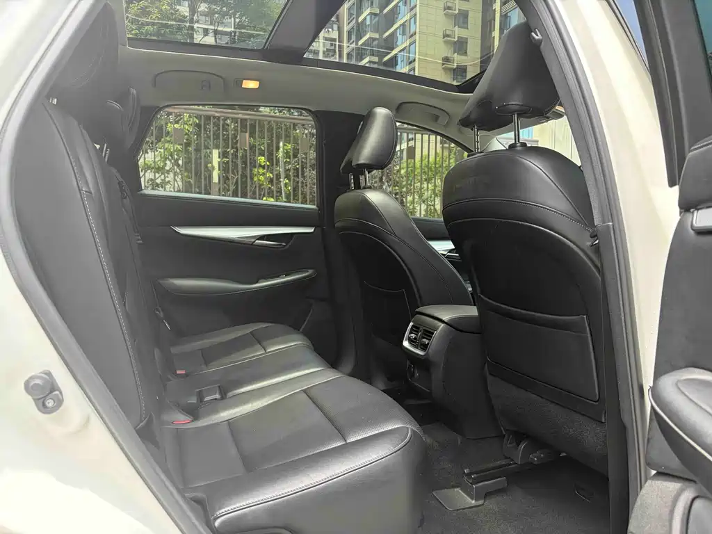 Infiniti QX50 2018 2.0T FWD Fashion Edition