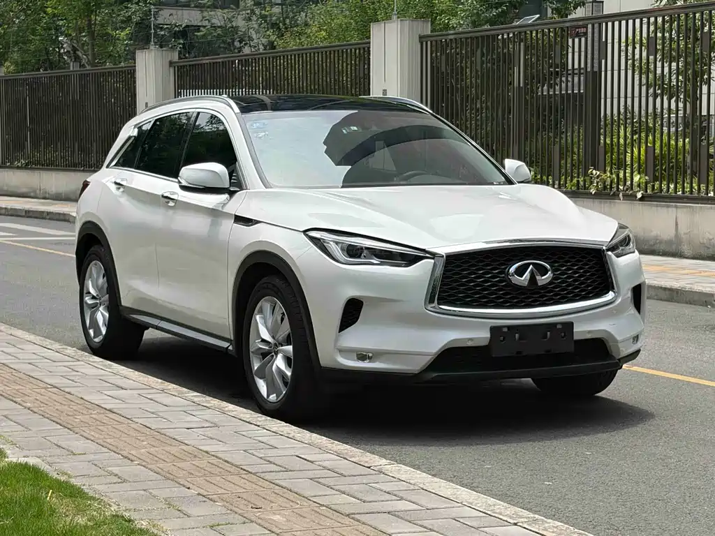 Infiniti QX50 2018 2.0T FWD Fashion Edition
