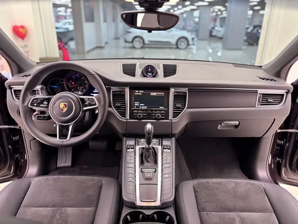 Porsche Macan 2016 2.0T