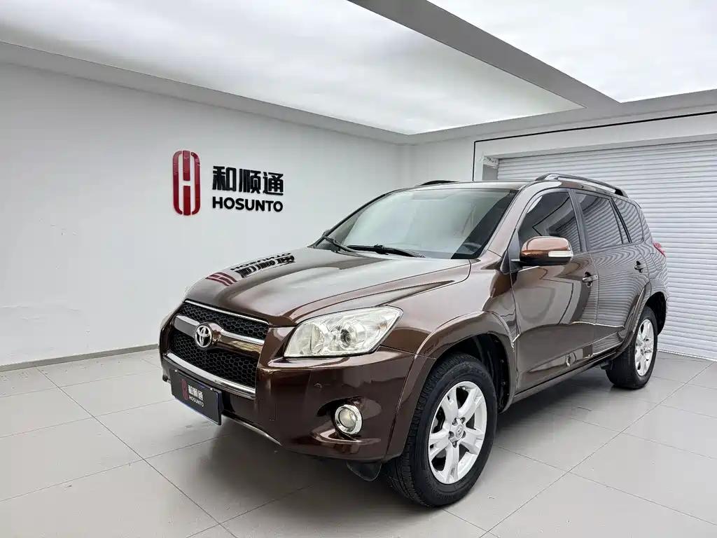 2011 RAV4 2.0L Automatic Luxury Edition