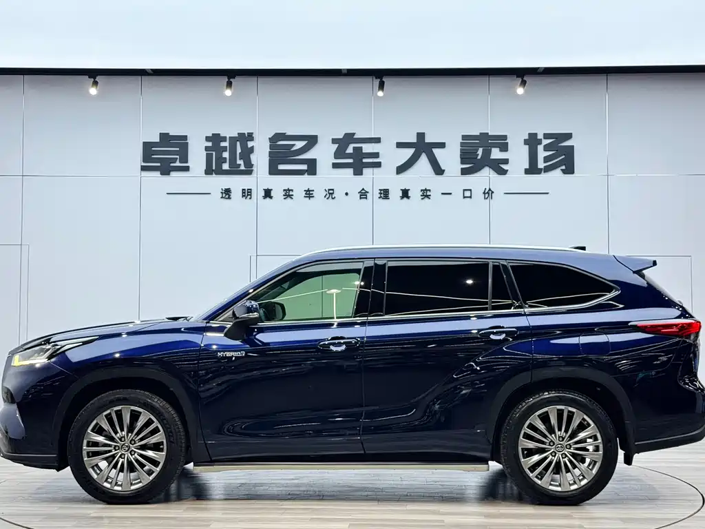 Highlander 2022 Hybrid 2.5L AWD Premium 7-Seater