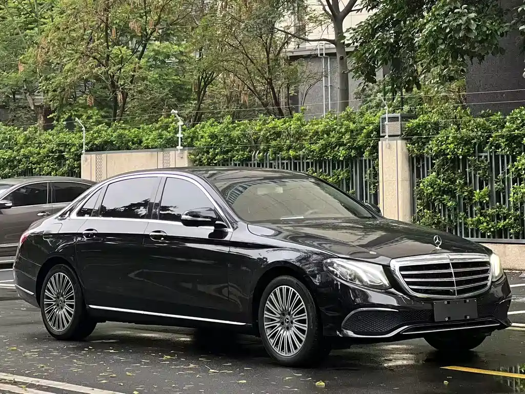 Mercedes-Benz E-Class 2020 E 300 L Fashion