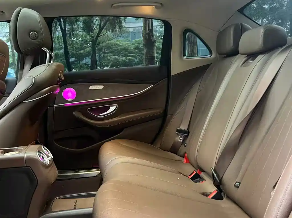 Mercedes-Benz E-Class 2020 E 300 L Fashion