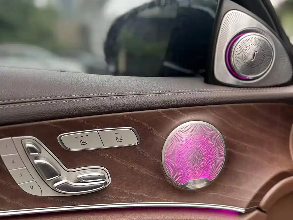 Mercedes-Benz E-Class 2020 E 300 L Fashion