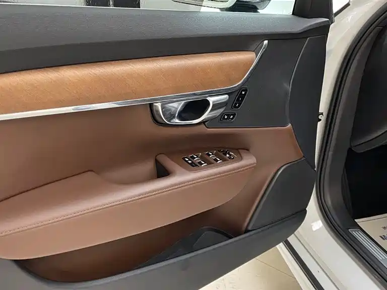 Volvo S90 2023 B5 Inscription
