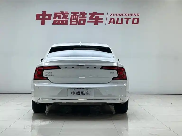 Volvo S90 2023 B5 Inscription