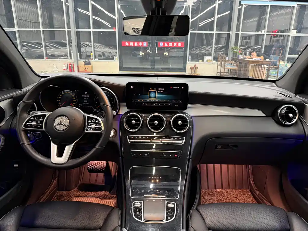 Mercedes GLC Coupe 2022款 Restyled GLC 260 4MATIC Coupe SUV