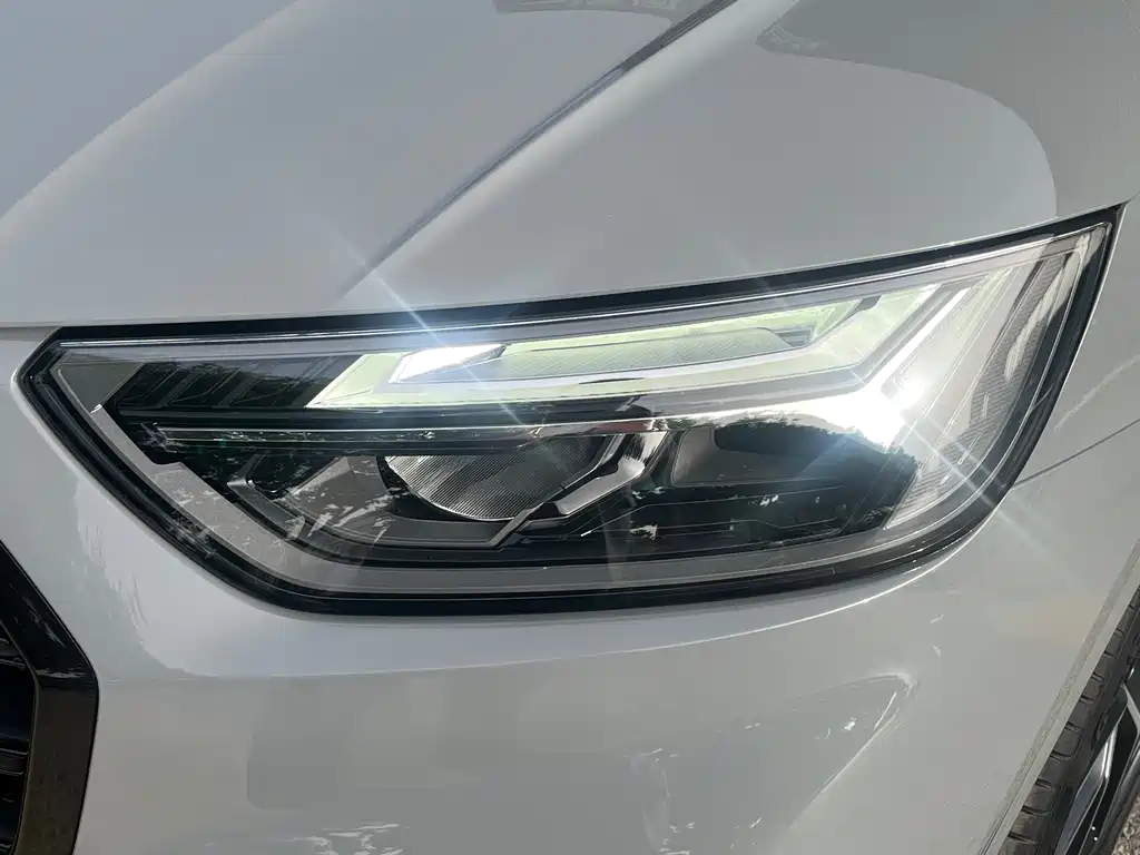 Audi Q5L 2025 45 TFSI Luxury Dynamic Edition