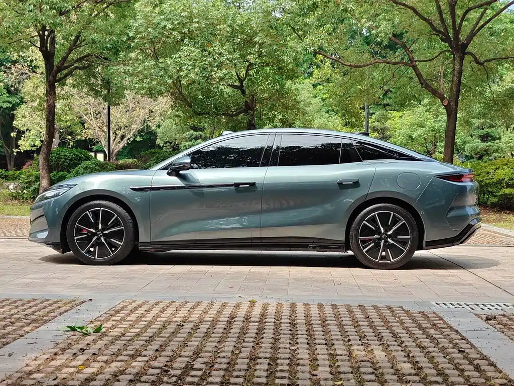 Han L 2025 DM-i 200km LiDAR Premium Edition