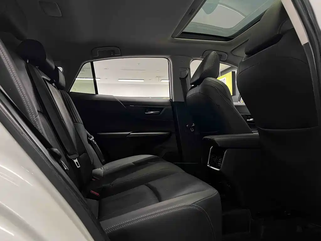 Toyota Harrier 2022 2.0L CVT 2WD Luxury Edition