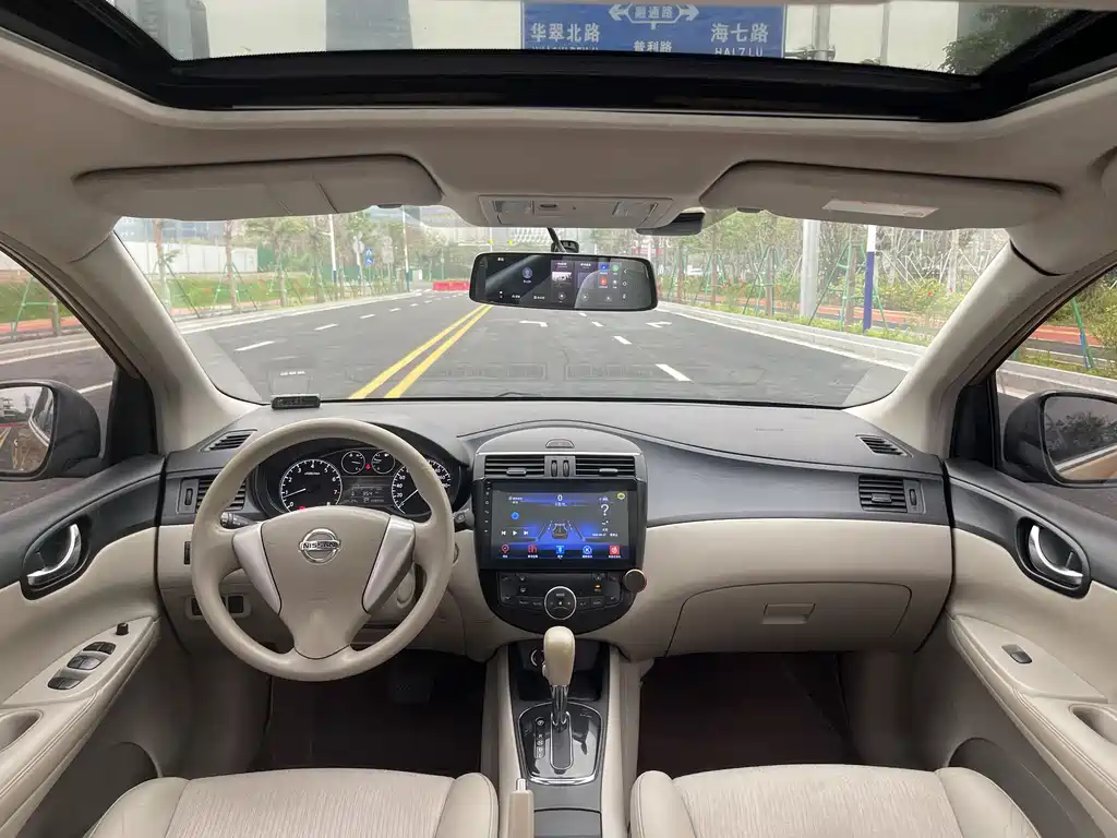 Nissan Tiida 2011 1.6L CVT Intelligent Edition