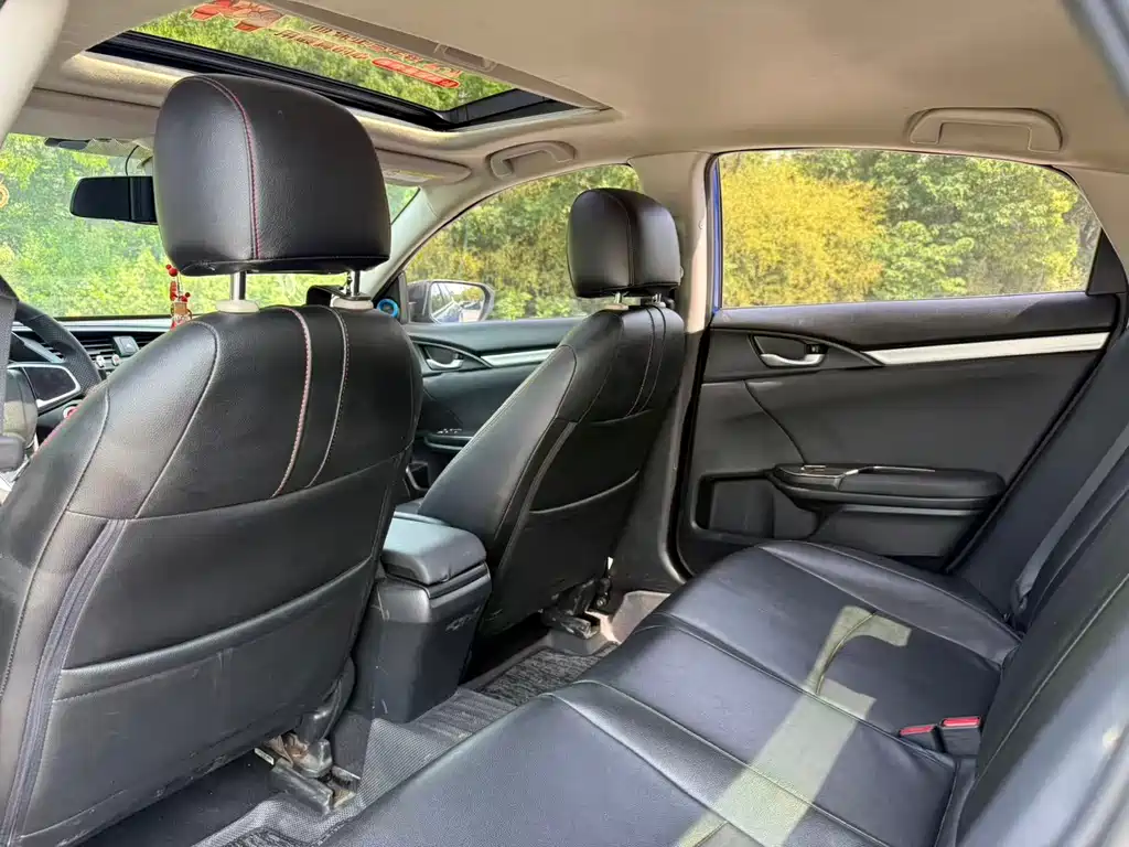 Honda Civic 2016 220TURBO CVT Luxury Edition