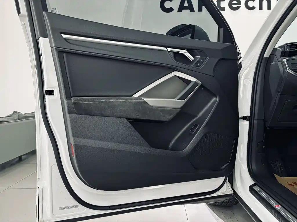 Audi Q3 2021 40 TFSI Fashion Dynamic Edition