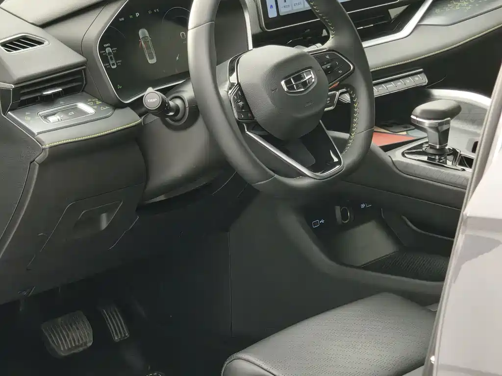Geely Preface 2023 1.5TD Kunlun Edition
