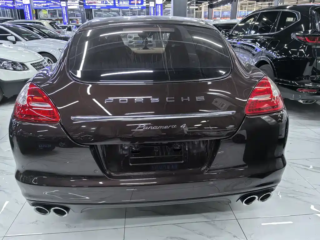 Porsche Panamera 2010 Panamera 4 3.6L