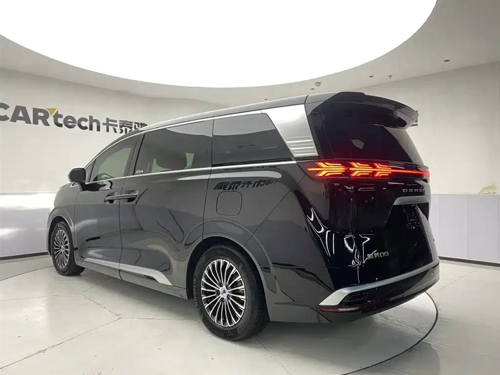 Denza D9 2022 DM-i 970 AWD Zunrong Edition