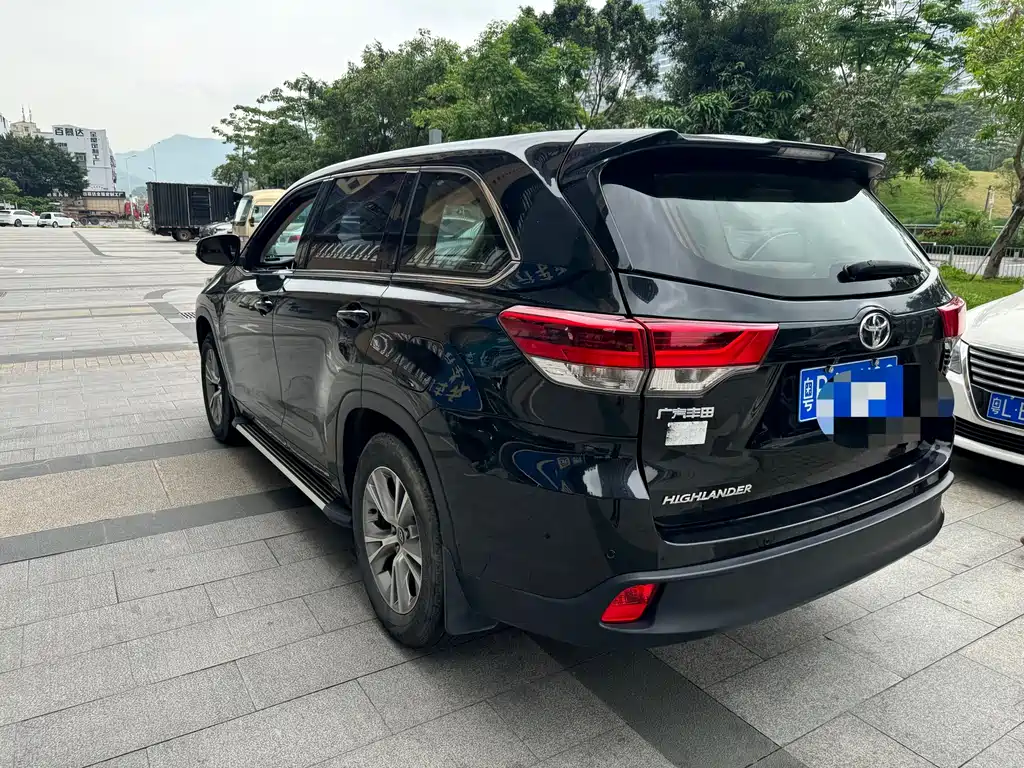 Toyota Highlander 2018 2.0T FWD Elite Edition 7-Seater China VI