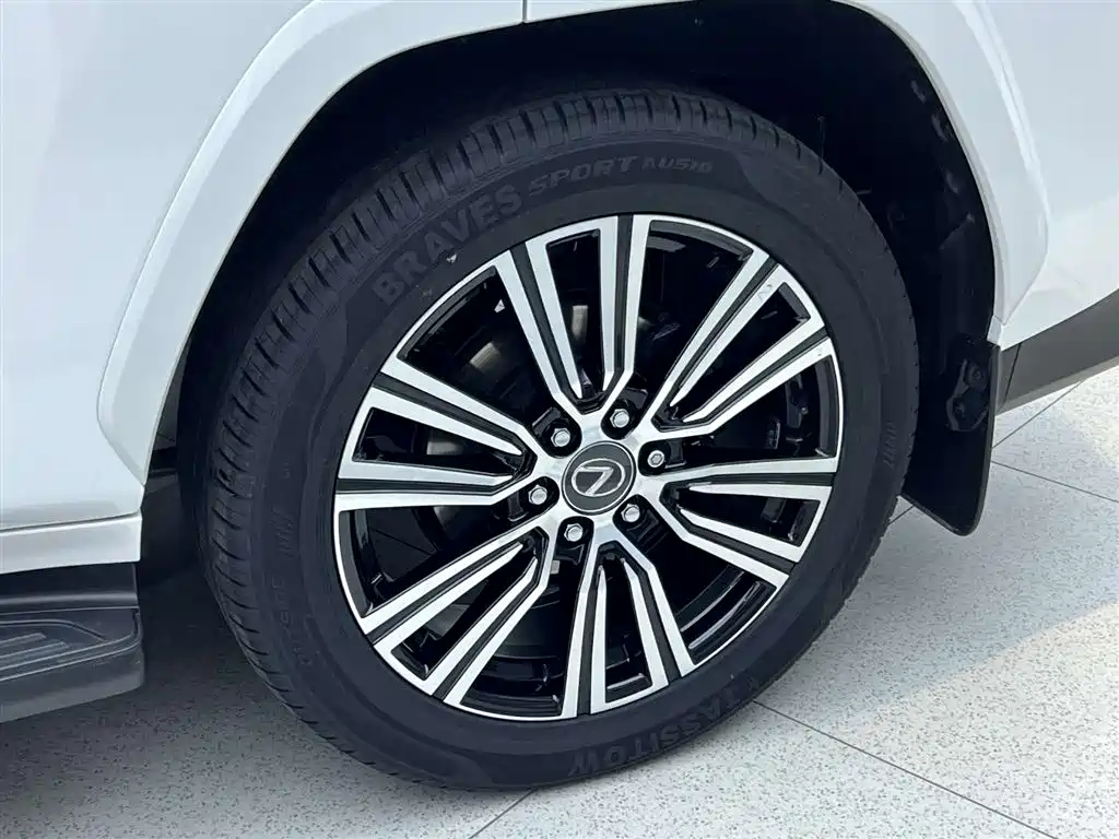 Lexus LX 600 2025