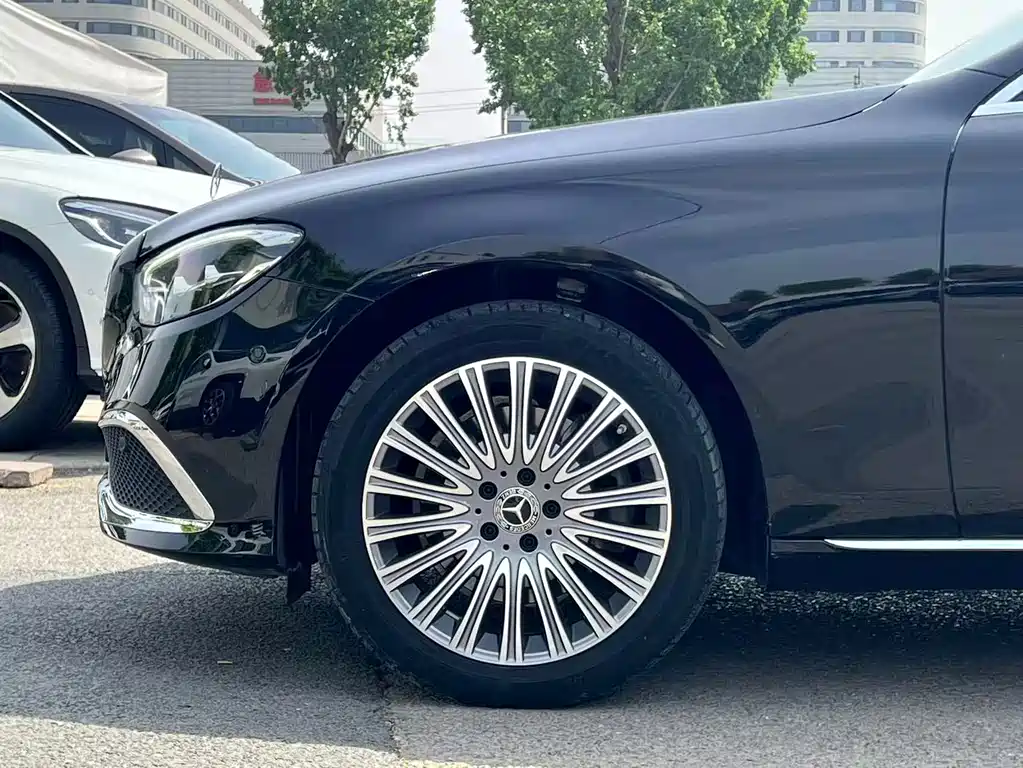 Mercedes-Benz E-Class E 300 L Luxury