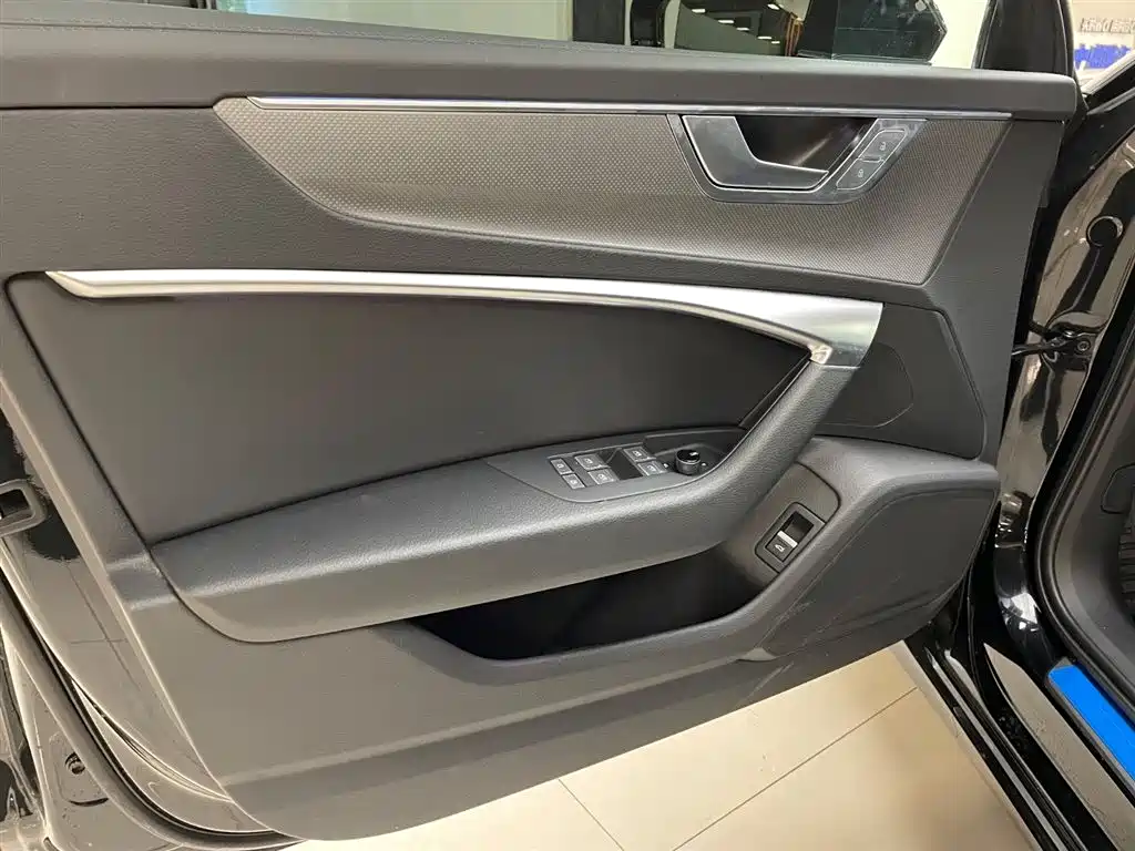 Audi A6L 2024 40 TFSI Luxury Dynamic Edition