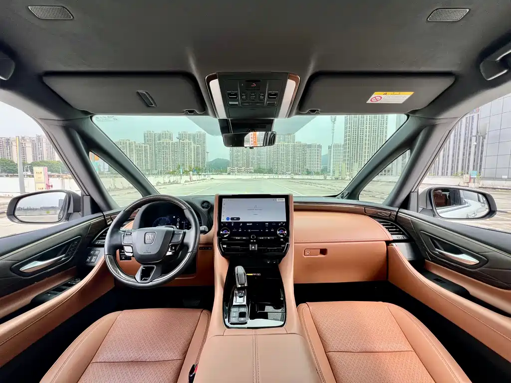 Toyota Vellfire 2024 Crown Hybrid 2.5L Supreme Executive Edition