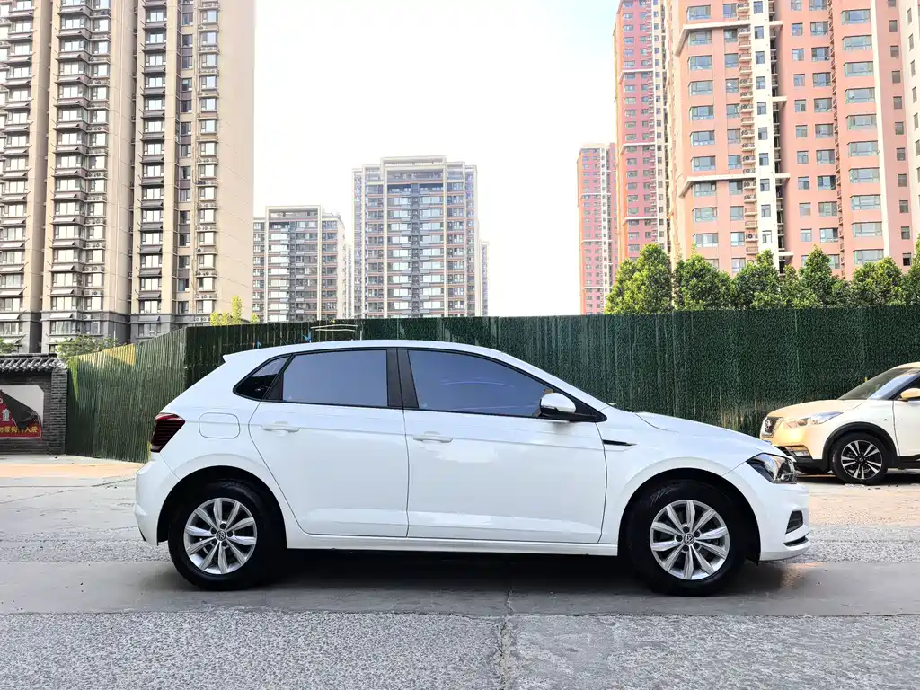 Volkswagen Polo Plus 2019 1.5L Automatic Colorful Tech Edition