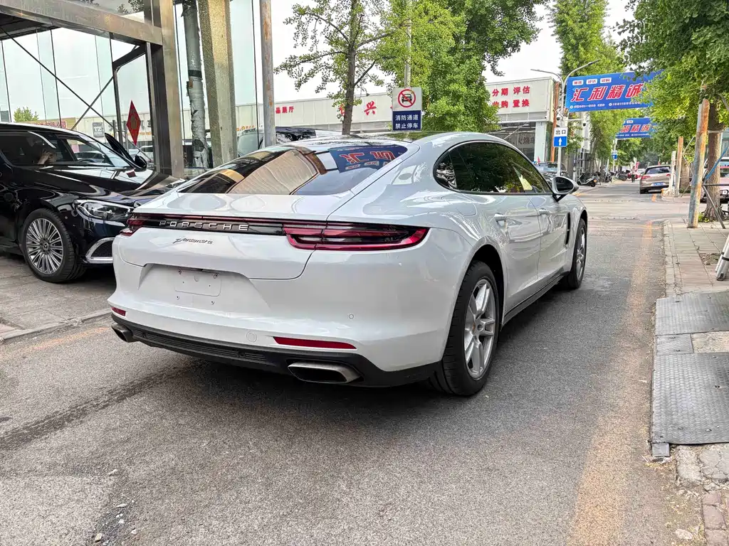 Panamera 2017 Executive Long Wheelbase 3.0T