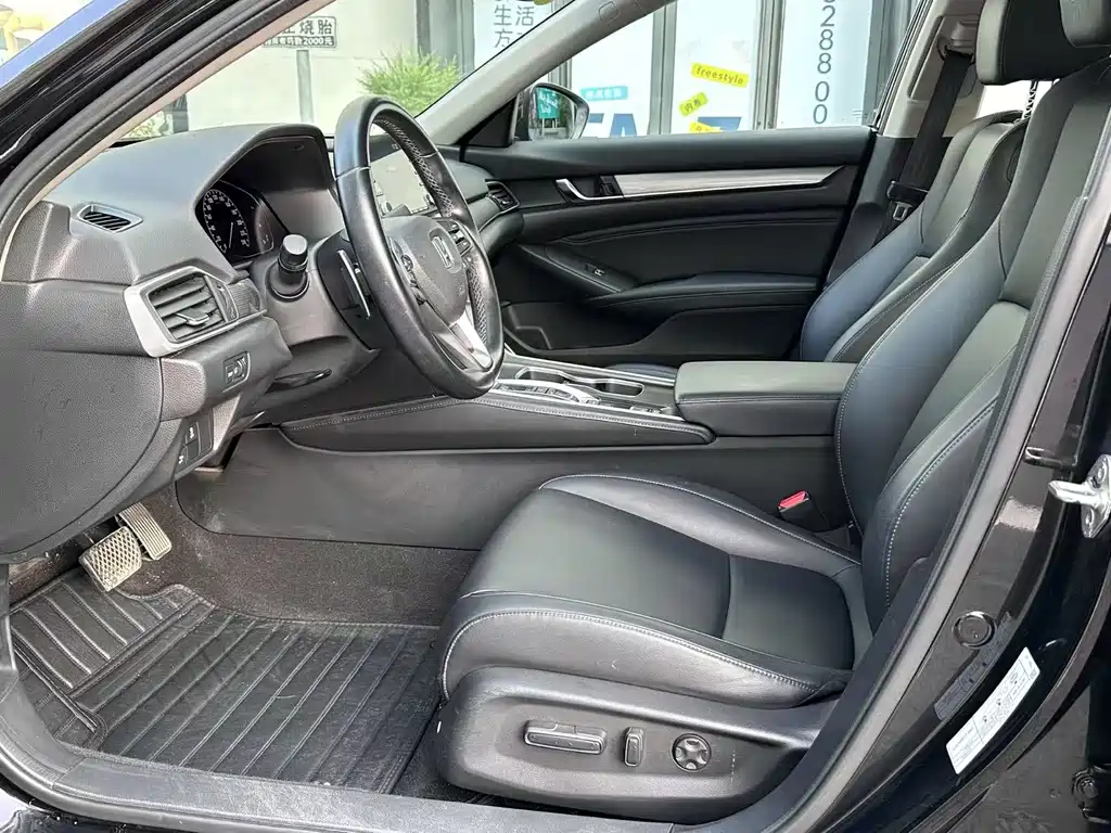 Accord 2018 Hybrid 2.0L Sharp Edition China VI