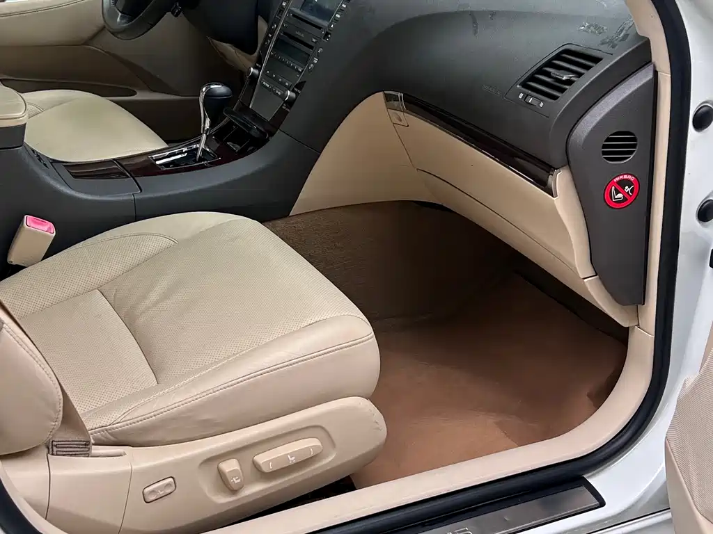 Lexus ES 2012 240 Special Limited Edition