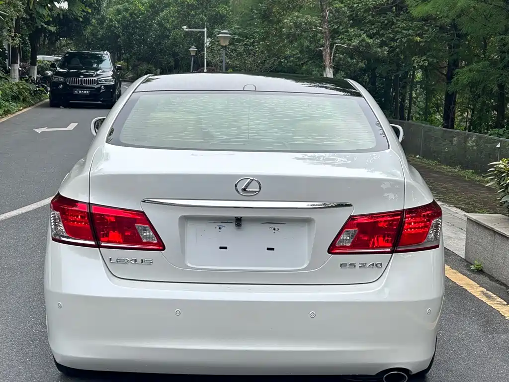 Lexus ES 2012 240 Special Limited Edition
