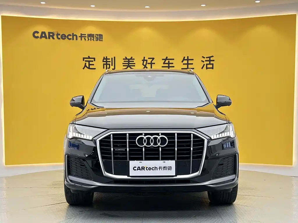Audi Q7 2023 45 TFSI quattro S line