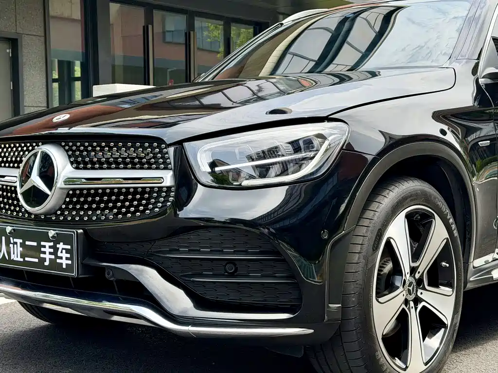 Mercedes-Benz GLC 300 L 4MATIC Dynamic Edition