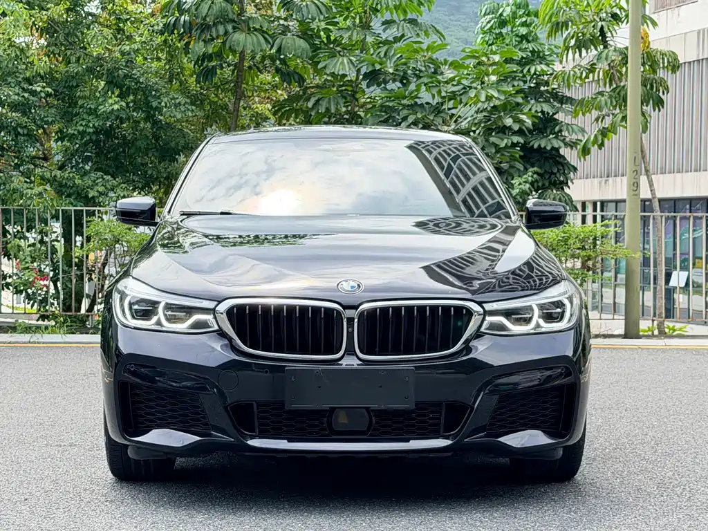 BMW 6 Series GT 2018 640i xDrive M Sport Package