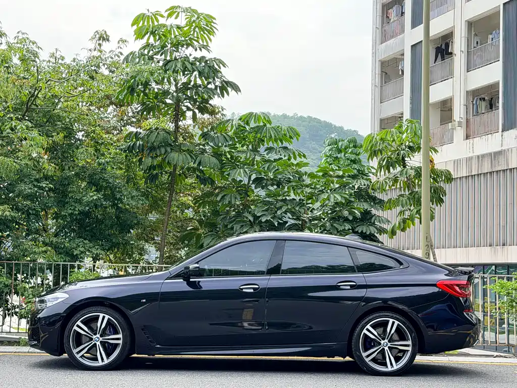BMW 6 Series GT 2018 640i xDrive M Sport Package