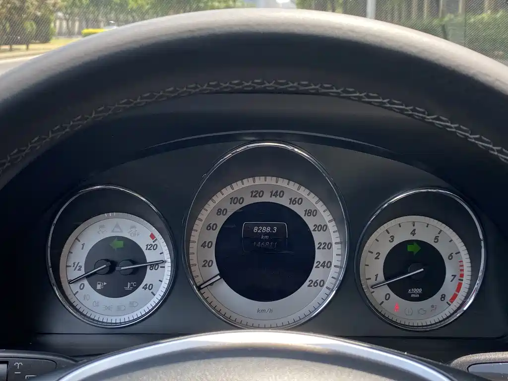 Mercedes-Benz GLK-Class 2013 GLK 300 4MATIC Dynamic Sunroof Edition