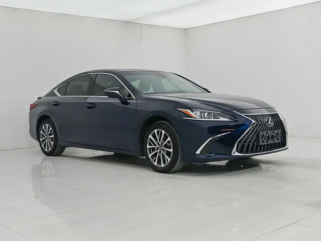 Lexus ES 2021 200 Excellence Edition