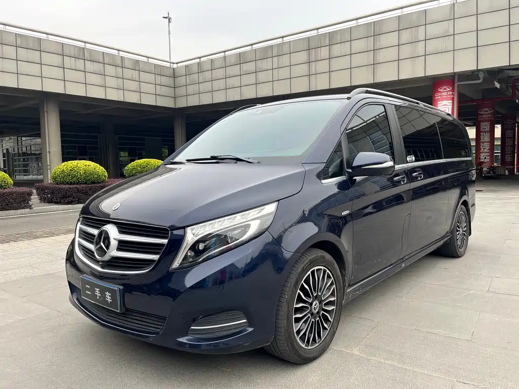 Mercedes-Benz V-Class 2018 V 260 L Luxury Long Wheelbase China VI