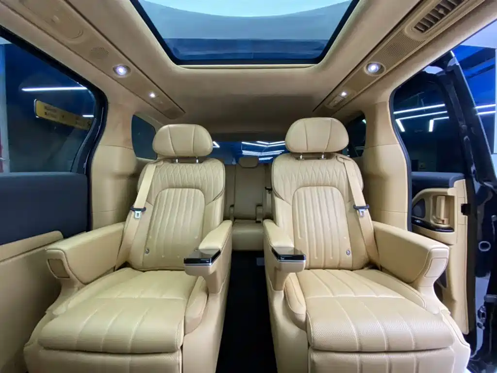 Voyah Dreamer 2025 PHEV AWD Flagship Kunpeng Edition