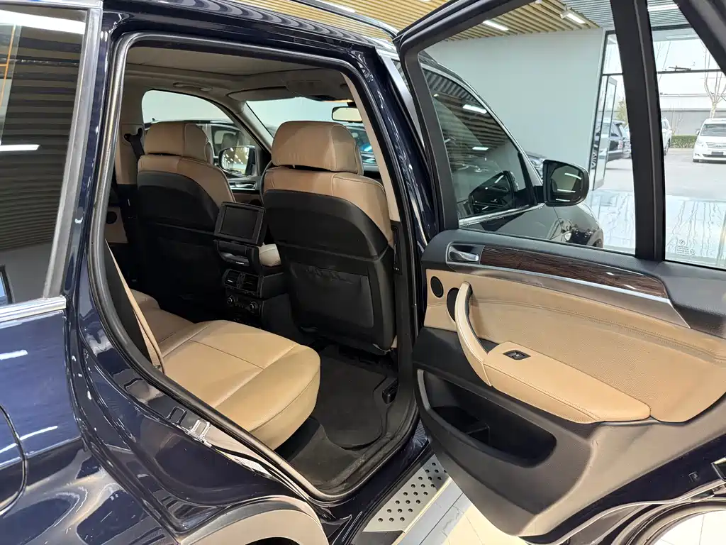 BMW X5 (Import) 2008 xDrive48i Luxury