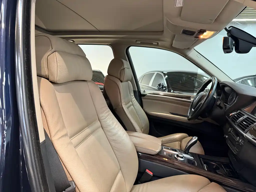 BMW X5 (Import) 2008 xDrive48i Luxury